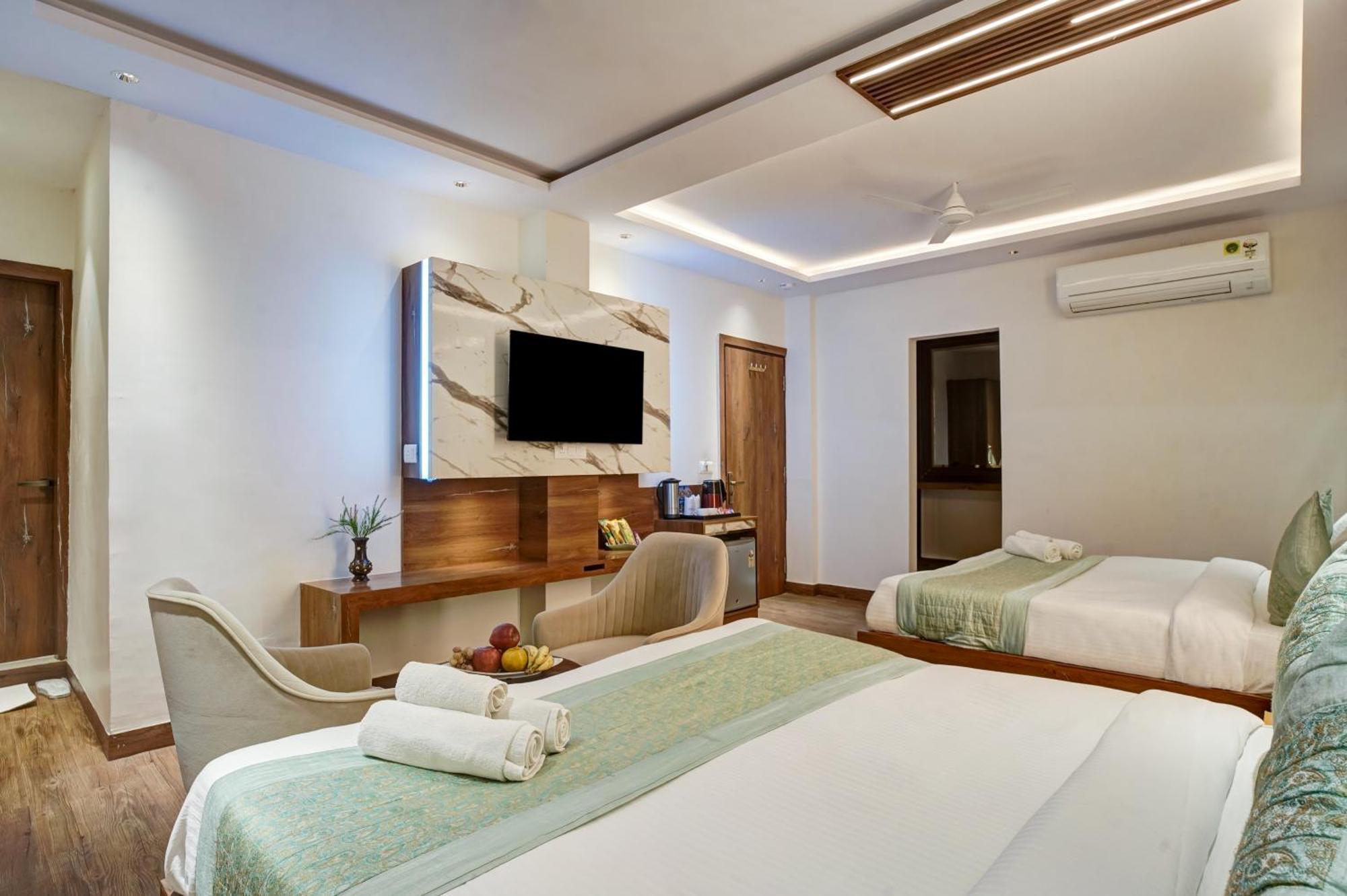 The Saina International - New Delhi, Paharganj Hotel Exterior photo